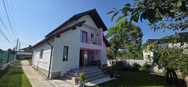 Vila 2025 de vanzare cu 4 camere in Breaza