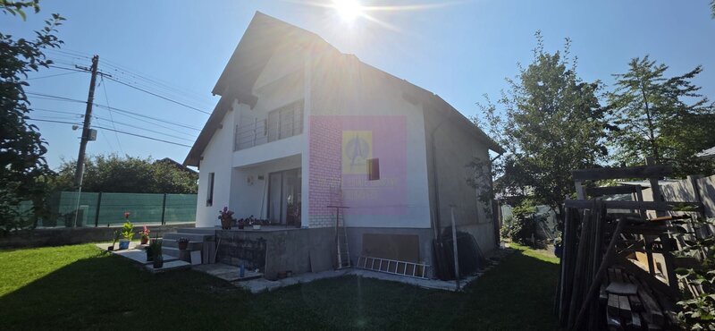 Vila 2025 de vanzare cu 4 camere in Breaza